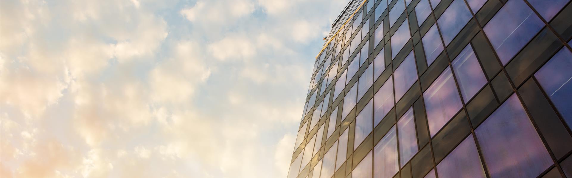 Image-Picture-Office-Building-Cloudy-Sky-20171013-GLO-DE