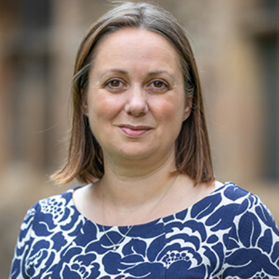 hr headshot tracey